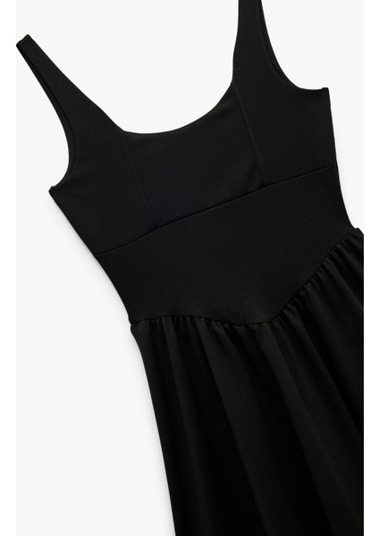 U Yaka Kolsuz Dikiş Detaylı Astarlı Viskon Karışımlı Mini Kloş Elbise indirimleri