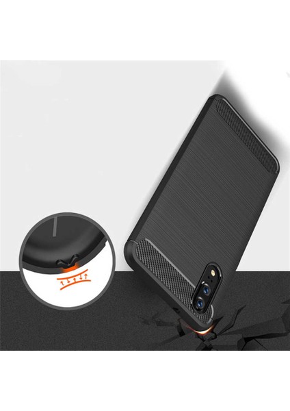 Huawei P20 ile Uyumlu Kamera Korumalı Darbe Önleyici Carbon Brushed Silikon Kılıf modelleri
