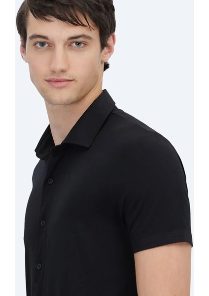 Siyah Düz Regular Fit Casual Gömlek fırsatları