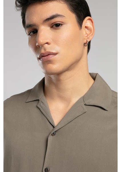 Faylin Erkek Kısa Kol Dokuma Gömlek Vizon fırsatları