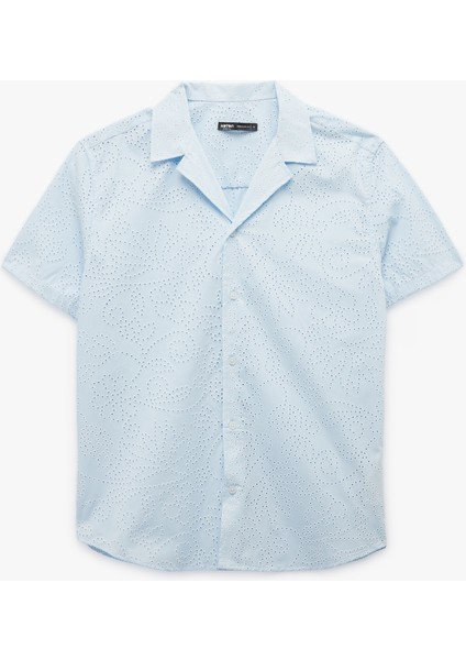 Pamuklu Regular Fit Devrik Yaka Çiçekli Kısa Kollu Gömlek