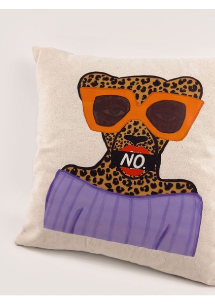 No Attitude Kaplan Illüstrasyonlu Kırlent Kılıfı (45X45 Cm) modelleri