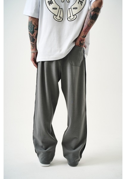 Erkek Tek Şerit Detaylı Interlok Baggy Eşofman Altı Füme fırsatları