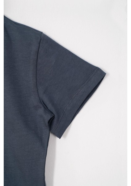 Bisiklet Yaka Füme Renk Erkek Çocuk Tshirt fırsatları