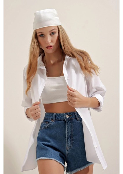 Beyaz Oversize Uzun Basic Dokuma Gömlek