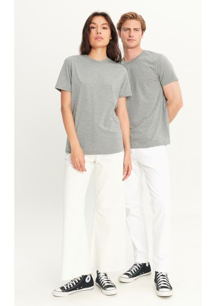 Erkek Koyu Gri Pamuklu Slim Fit Dar Kesim Bisiklet Yaka Tişört fırsatları