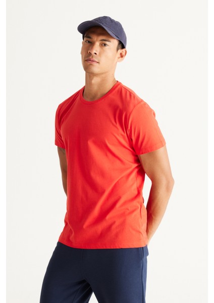 Erkek Kırmızı %100 Pamuk Slim Fit Dar Kesim Bisiklet Yaka Kısa Kollu Tişört
