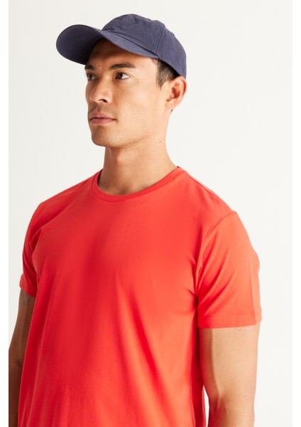 Erkek Kırmızı %100 Pamuk Slim Fit Dar Kesim Bisiklet Yaka Tişört