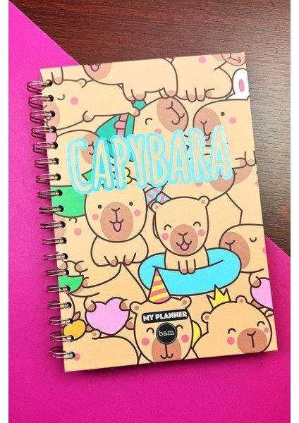 Patladı Gitti Sevimli Capybara Tasarımlı Spiralli Stickerlı Tarihsiz Konuşan Ajanda Haftalık Planla (Yurt Dışından) indirimleri