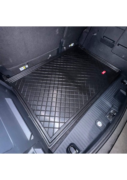 Ford Tourneo Courier 2024 Sonrası Bagaj Havuzu modelleri