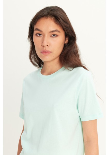 Erkek Mint %100 Pamuk Slim Fit Dar Kesim Bisiklet Yaka Tişört