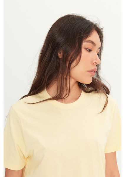 Erkek Sarı %100 Pamuk Slim Fit Dar Kesim Bisiklet Yaka Tişört
