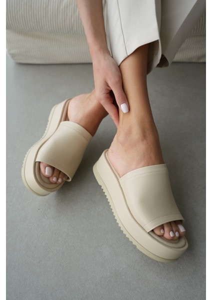 Darriel Kalın Topuklu Kadın Terlik- Bej