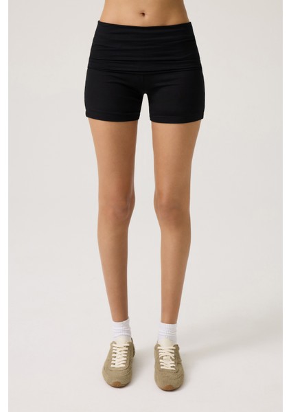 Siyah Katlanabilir Bel Detaylı Şort Lounge Shorts
