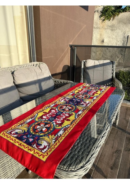 140X50 cm Leke Tutmaz Baskılı Milano Serisi Kırmızı Runner