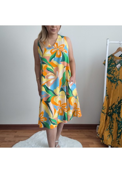 V Yaka Renkli Çiçek Desenli Sıfır Kol Maksi Elbise modelleri