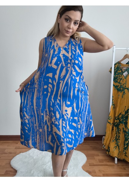 V Yaka Mavi Desenli Sıfır Kol Maksi Elbise indirimleri