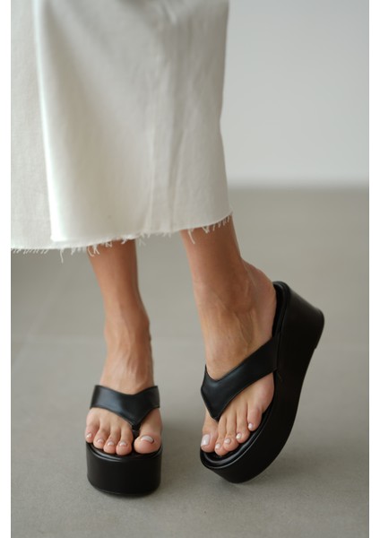 Lexis Kalın Topuklu Parmak Arası Kadın Terlik- Siyah modelleri