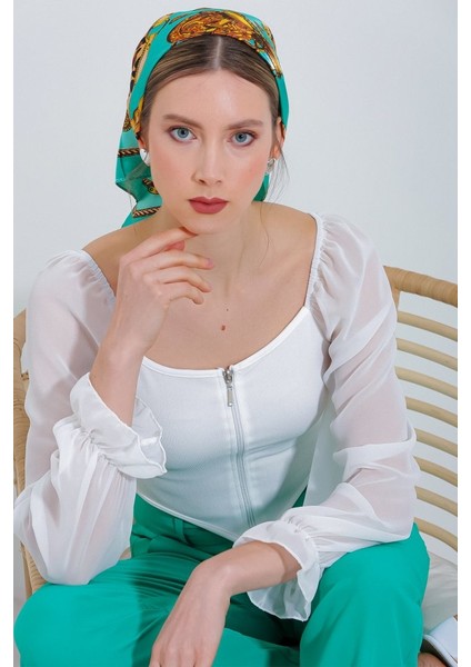 Beyaz Şifon Önü Fermuarlı Bluz 0496
