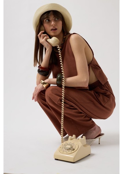 Beli Bağcıklı Düz Kesim Pantolon