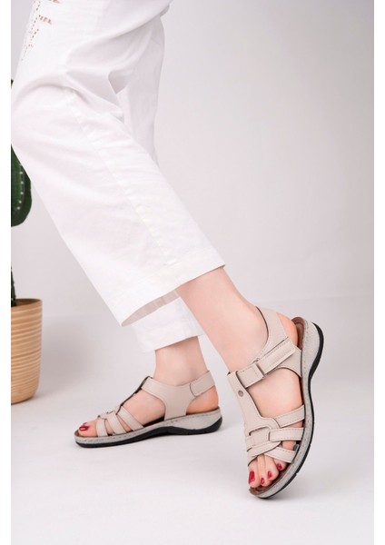 15214 Ortopedi Topuklu Ortopedik Sandalet modelleri