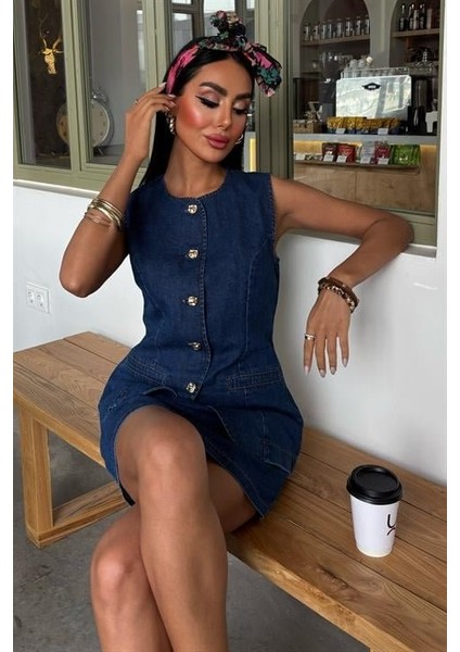 Kolsuz Yelekli Mini Etekli Denim Takım 10164 fırsatları