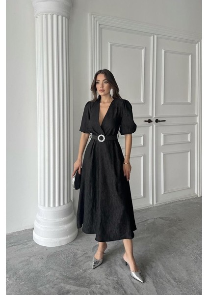 Siyah Işıltılı Kemerli Kruvaze Elbise modelleri