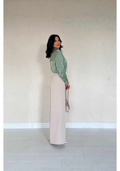 Bej Pileli Comfort Pantolon fırsatları