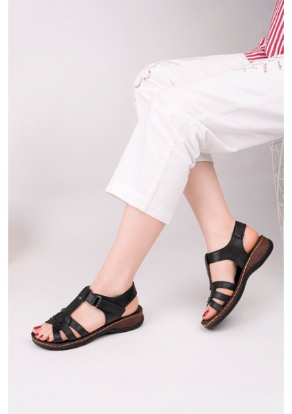 15214 Ortopedi Topuklu Ortopedik Sandalet