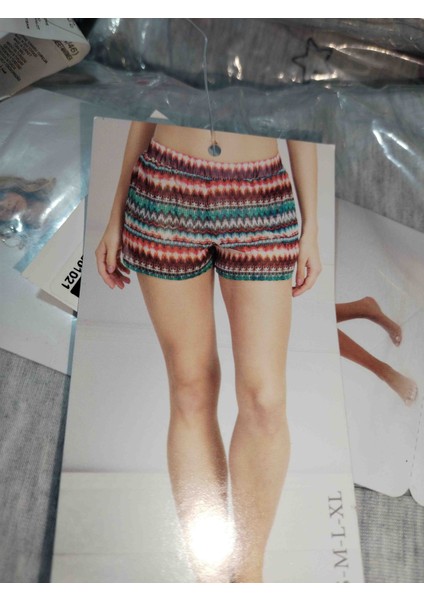Bayan Plaj Deniz Şortu Salaş Görünüm Islandığında Çabuk Kuruyabilen %100 Polyester Kumaş
