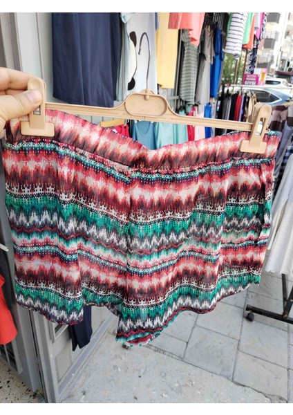 Bayan Plaj Deniz Şortu Salaş Görünüm Islandığında Çabuk Kuruyabilen %100 Polyester Kumaş