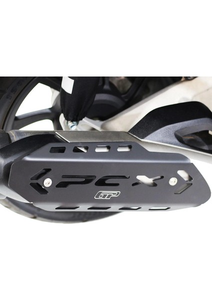 Honda Pcx 125 / 150 2018-2025 Uyumlu Egzoz Koruma Kapağı Siyah modelleri