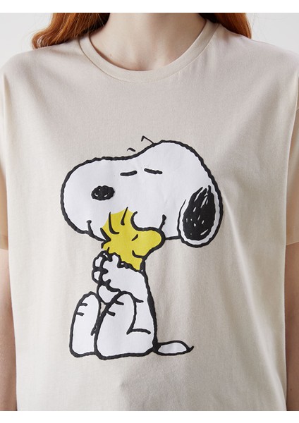 Yeni Sezon Bisiklet Yaka Snoopy Baskili Kadin Tisort - S5O066Z8 modelleri