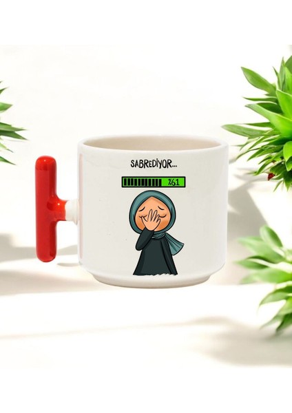 Sabrediyor Tasarımlı Kırmızı T Kulplu Seramik Baskılı Kupa Bardak 250 ml