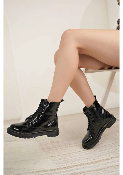 Siyah Rugan Martines Kauçuk Taban Bot