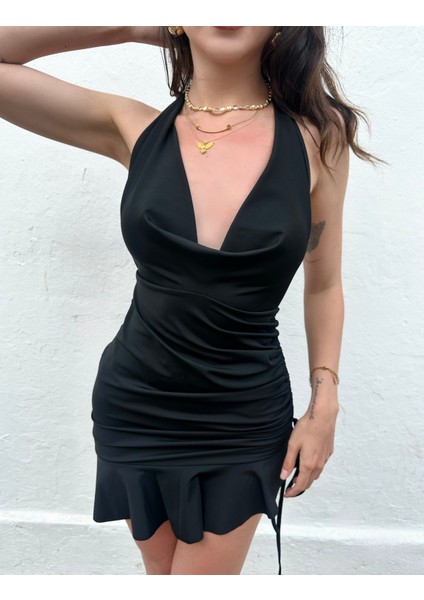 Siyah Degaje Yaka Eteği Fırfırlı Dekolte Elbise