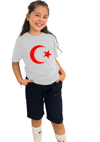 Bayrak Baskılı Kız Çocuk Tişört ve Şort Takımı | %100 Pamuk, Şık ve Rahat modelleri