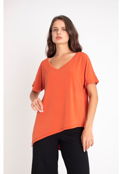 Coral Flow – Asimetrik Kesim V Yaka Relax Fit Bluz indirimleri