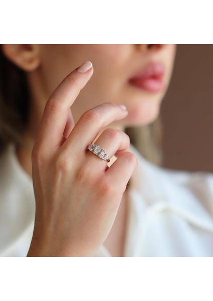 Sky Diamond Pear Kesimli Gümüş Yüzük modelleri