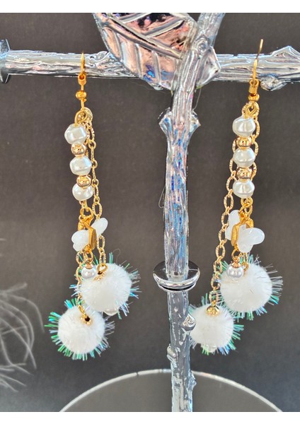 Incili Kelebekli Ponponlu Sallantılı Küpe Çift