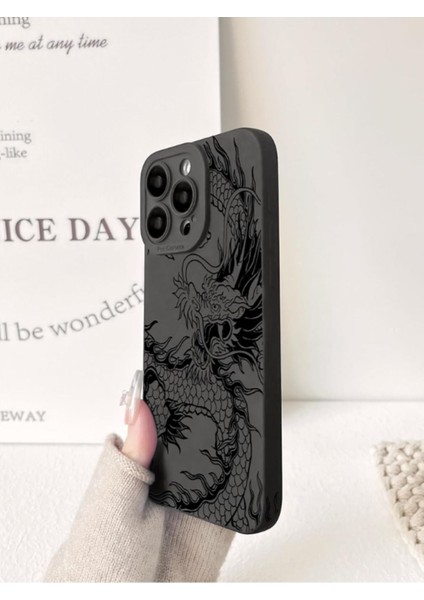 Iphone 16 Pro Max Uyumlu Kılıf Mat Siyah Ejderha Desenli Yumuşak Kamera Korumalı Kapak