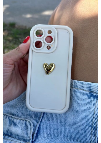 Iphone 12 Pro Max Uyumlu Kılıf 3D Gold Kalp Darbelere Dayanıklı Yumuşak Kamera Korumalı Kapak Beyaz