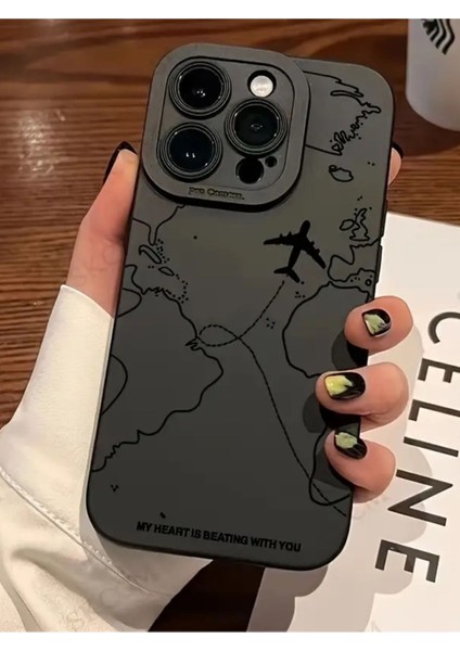 Iphone 16 Pro Uyumlu Kılıf Mat Siyah Harita Desenli Yumuşak Kamera Korumalı Kapak