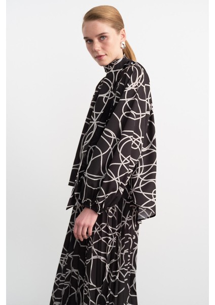 Rope Desenli Fularlı Gömlek Pilise Etek Takım Siyah fırsatları