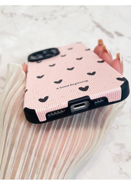 Iphone 15 Uyumlu Kılıf Siyah Kalp Desenli Kamera Korumalı Estetik Zarif Yumuşak Silikon Kapak fırsatları