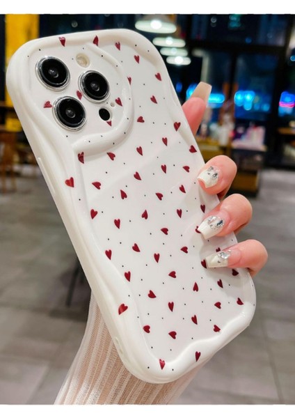 Iphone 15 Pro Max Uyumlu Kılıf Kırmızı Aşk Kalp Darbelere Karşı Dayanıklı Yumuşak Slikon Kapak Krem