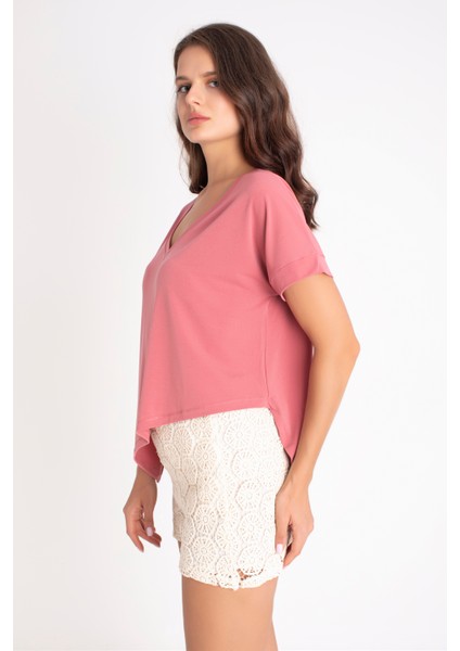 Blush Breeze – V Yaka Asimetrik Kesim Yazlık Bluz indirimleri