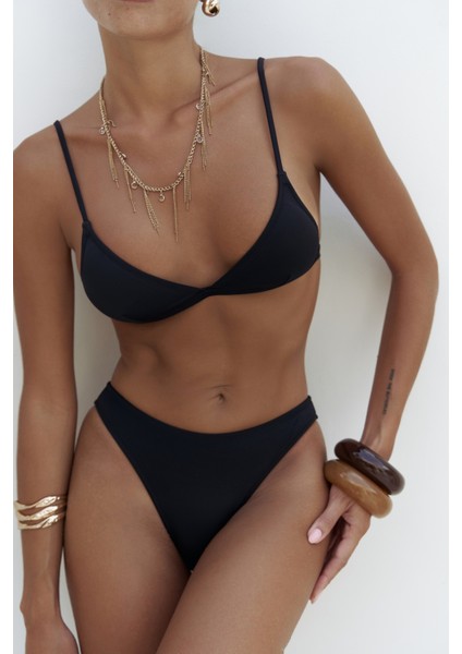 Bintang Ayarlanabilir Üçgen Siyah Bikini Üstü