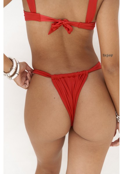 Larasis Çiçek Detaylı Kırmızı Bikini Altı modelleri