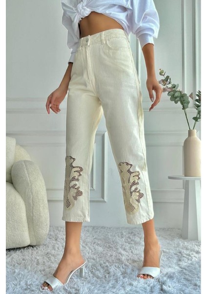 Kadın Yüksek Bel Dantel Işlemeli Mom Fit Bej Jean Pantolon indirimleri
